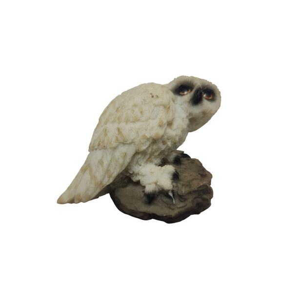 Animal Magnetism Snowy Owl 3-D Resin Hand-Painted Realistic Fridge Magnet - Picture 7 of 8